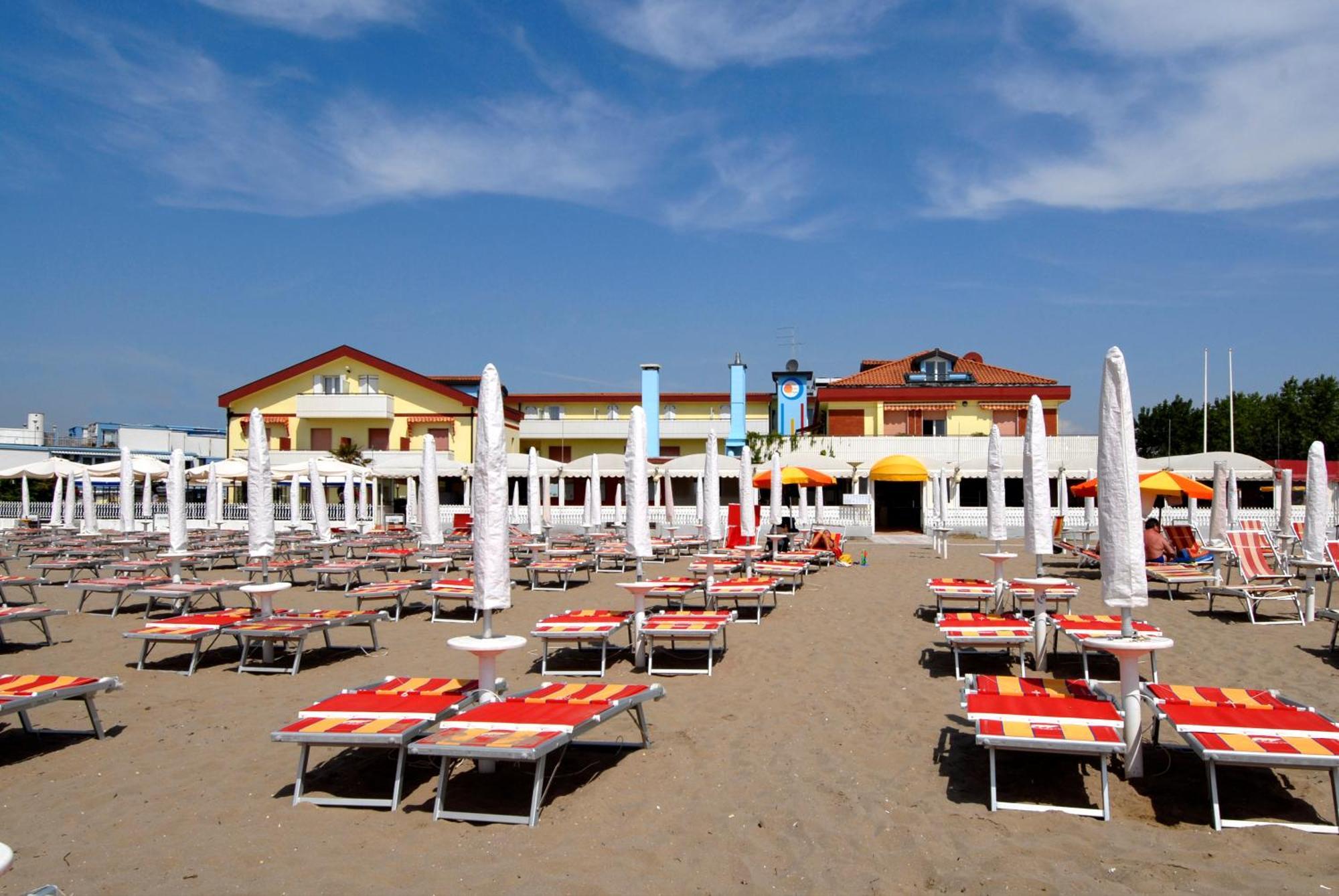 Hotel Righetto Fronte Mare Cavallino-Treporti Exterior photo