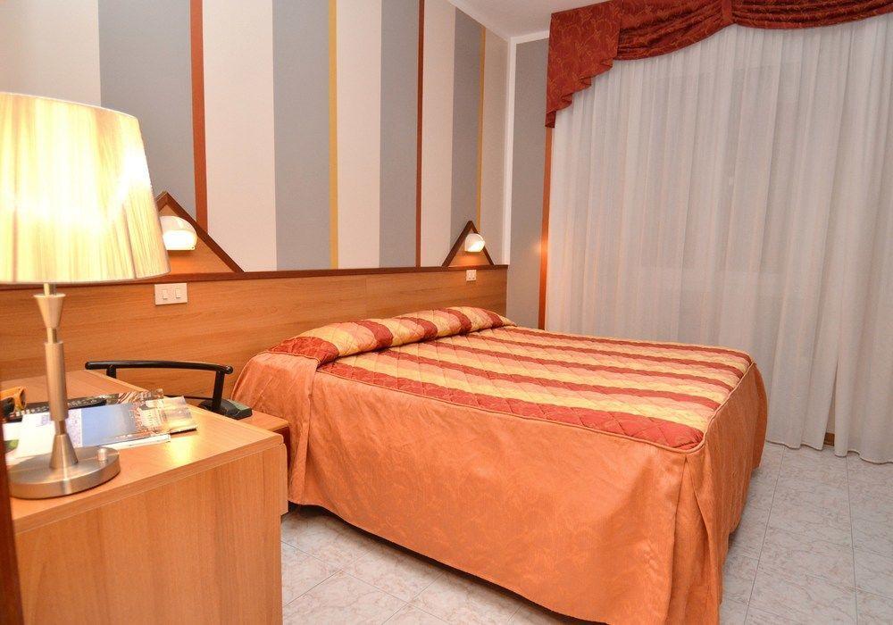 Hotel Righetto Fronte Mare Cavallino-Treporti Exterior photo
